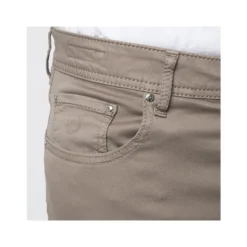 BARD Chinos