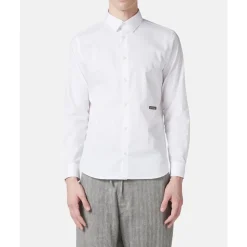 Biała koszula z długim rękawem o kroju slim fit