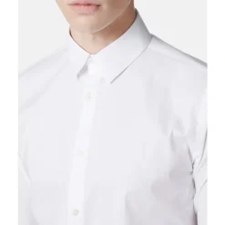 Biała koszula z długim rękawem o kroju slim fit