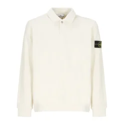 Białe T-shirty i Pola