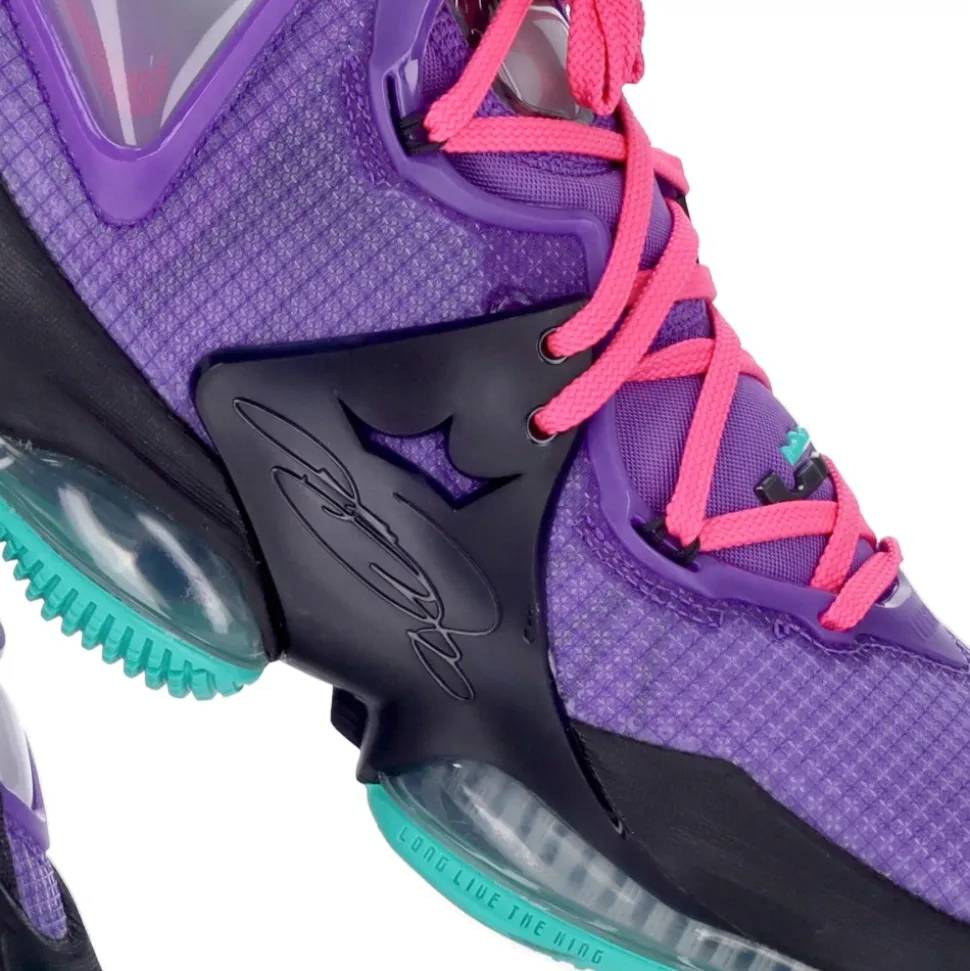 Buty do koszykówki LeBron 19