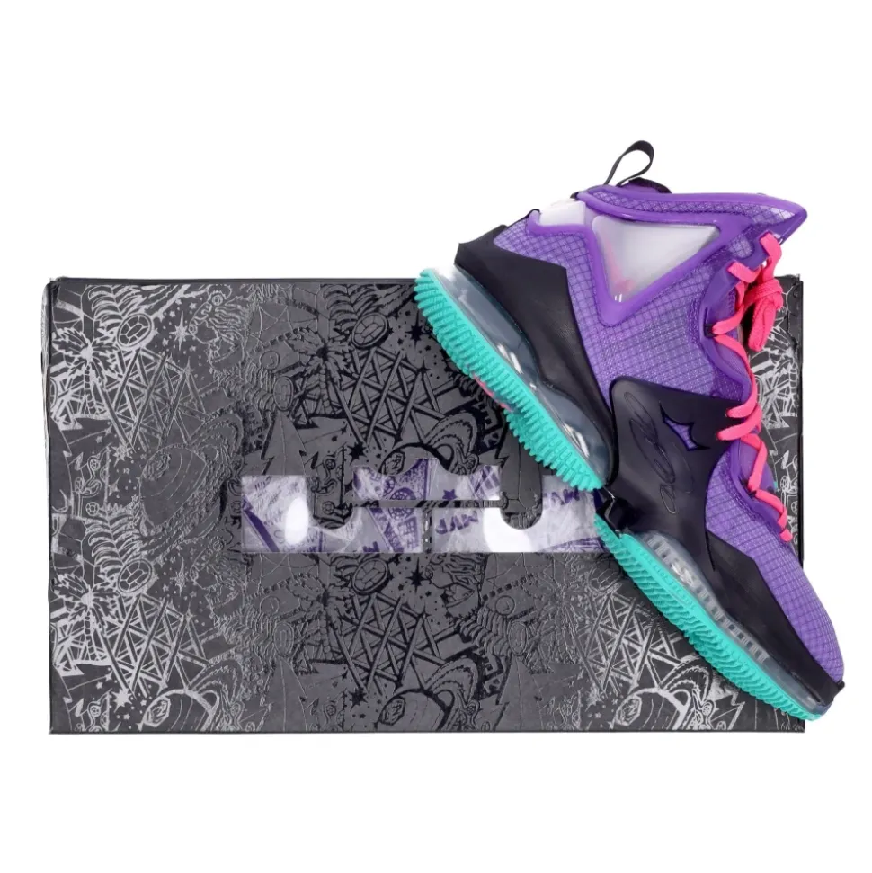 Buty do koszykówki LeBron 19