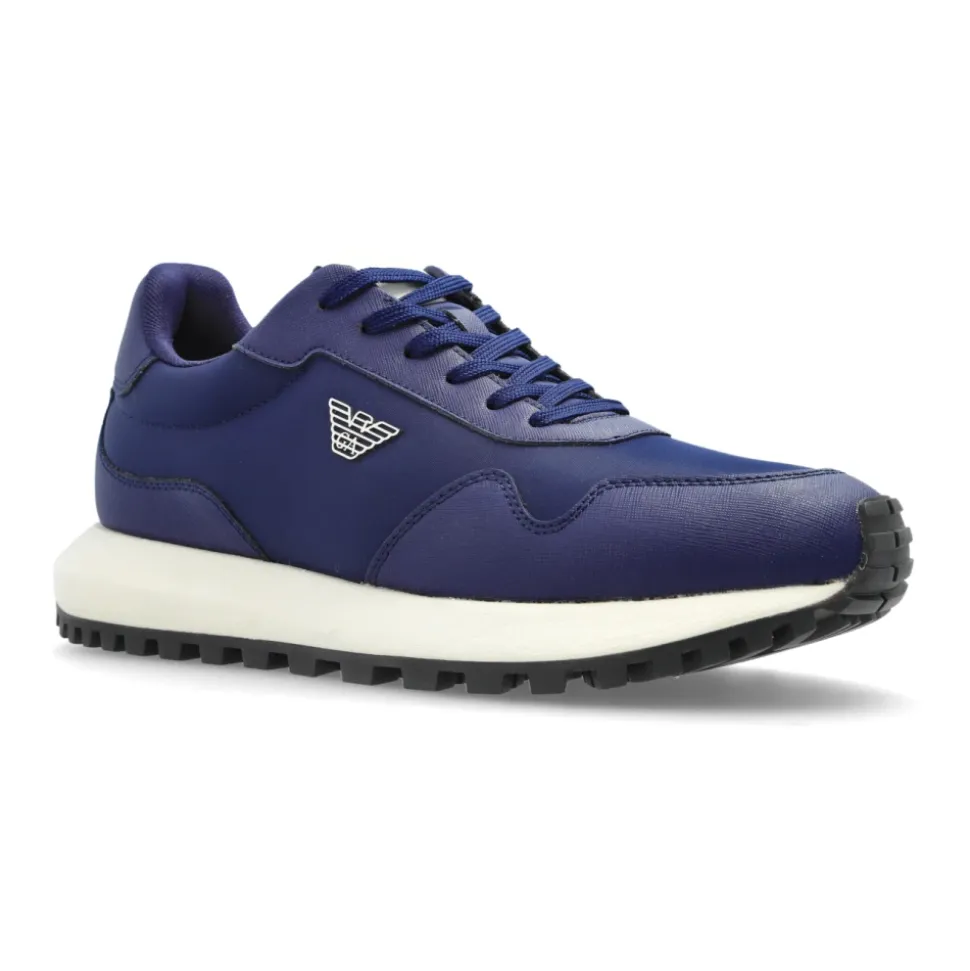 Buty sportowe z logo