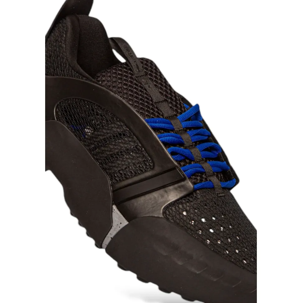 Buty sportowe z siateczki w designie Black Box