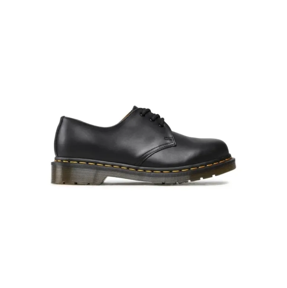Buty sznurowane