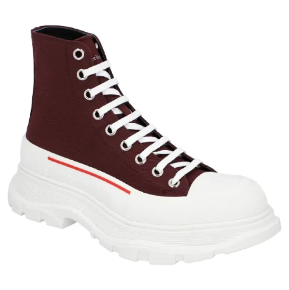 Canvas boots