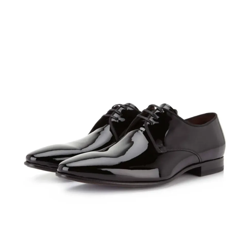 Czarne lakierowane biznesowe buty
