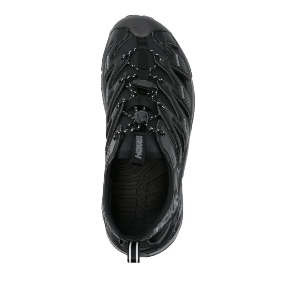 Czarne lekkie buty sportowe z wycięciami