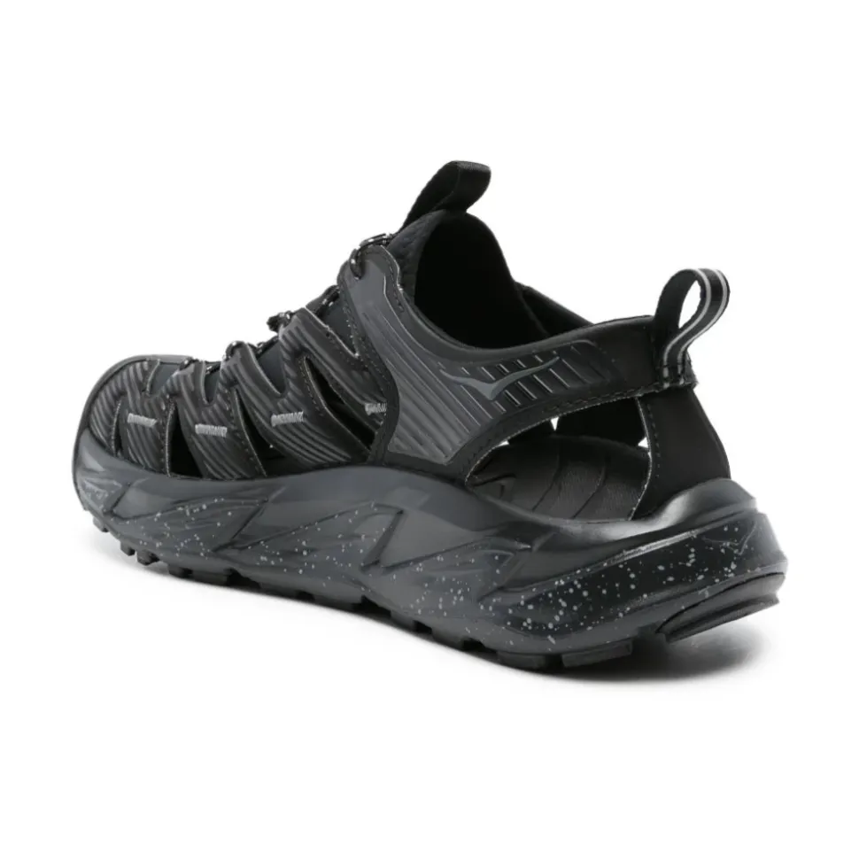 Czarne lekkie buty sportowe z wycięciami