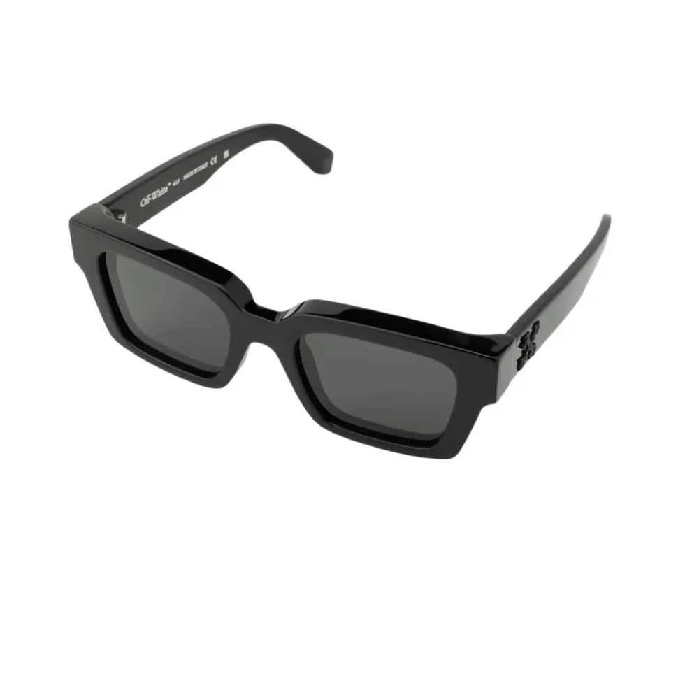 Czarne okulary przeciwsłoneczne Model Virgirl 1307