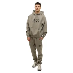 Dres 1977