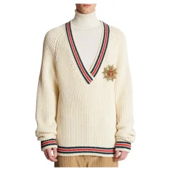 Dzianinowy sweter z naszywką