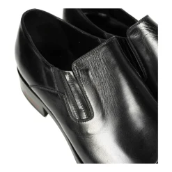 Elastyczne buty wsuwane z wstążką