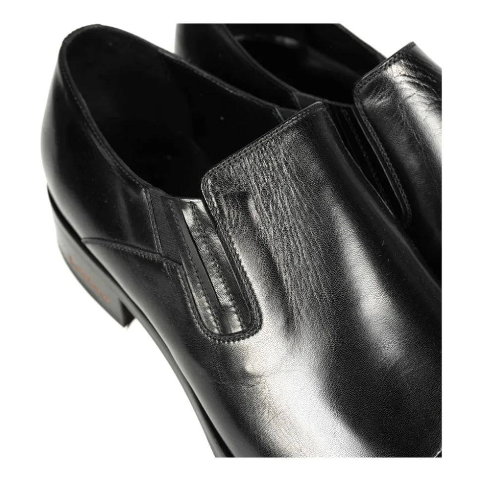 Elastyczne buty wsuwane z wstążką