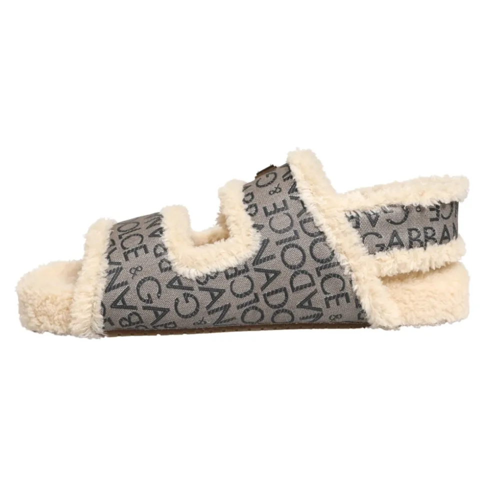 Flats Sandals