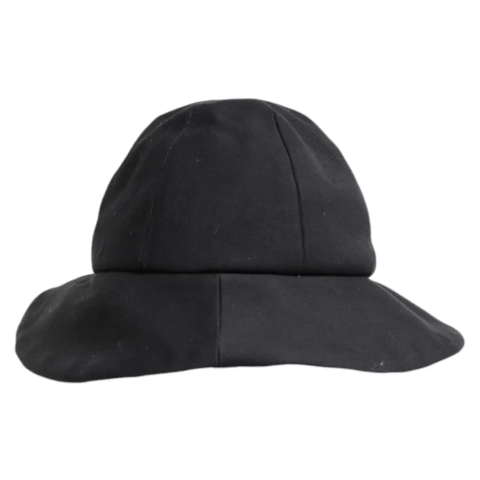 Kapelusz typu Bucket Hat z szerokim rondem