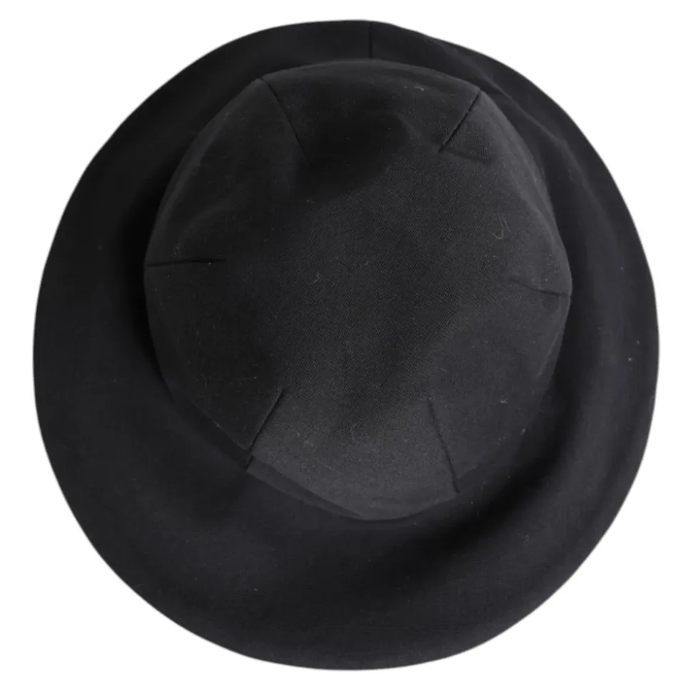 Kapelusz typu Bucket Hat z szerokim rondem