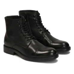 Klasyczne czarne buty męskie w stylu casual