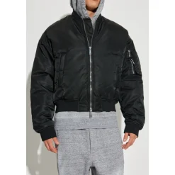 Kurtka typu `bomber`