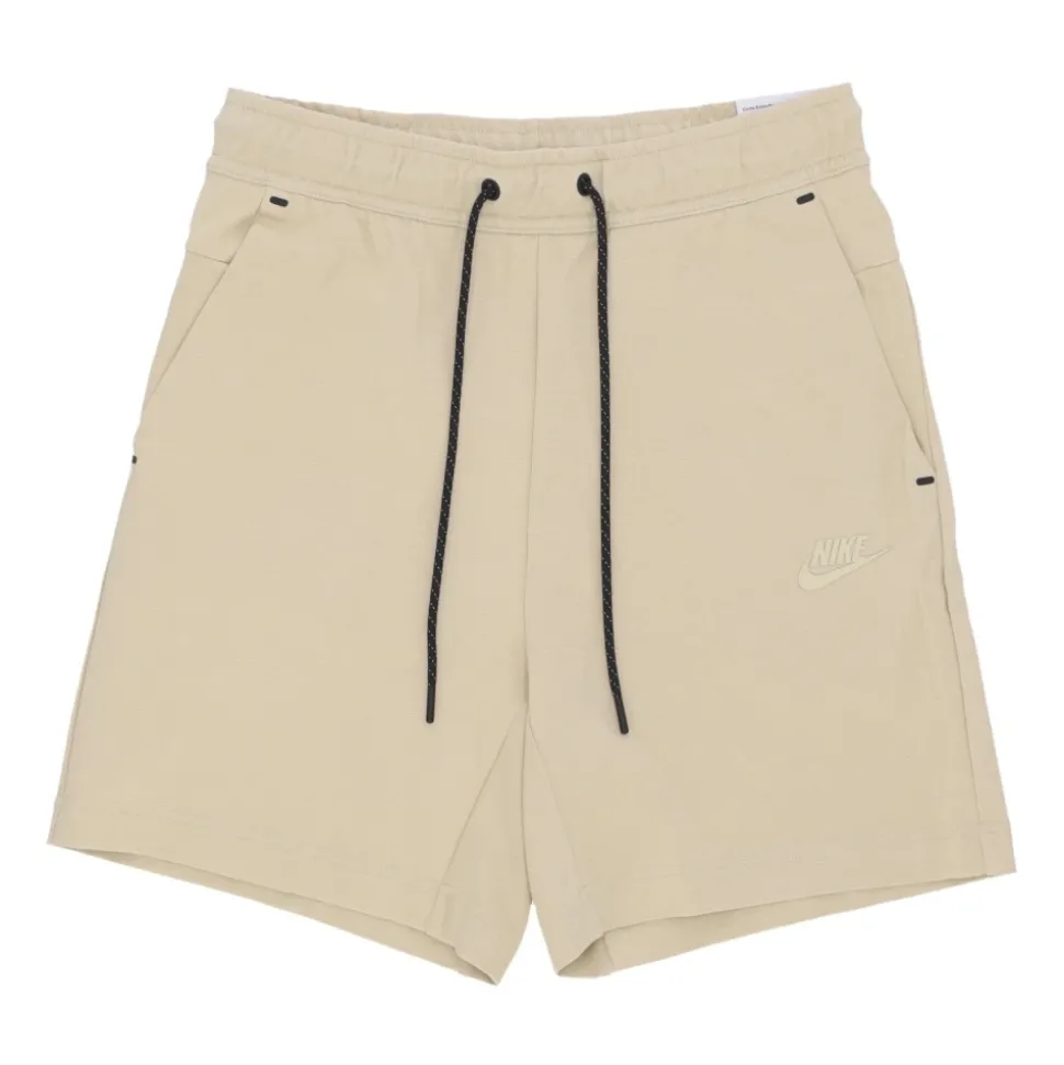 Lekkie Spodenki Tech Fleece