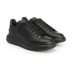 Oversized Sneaker