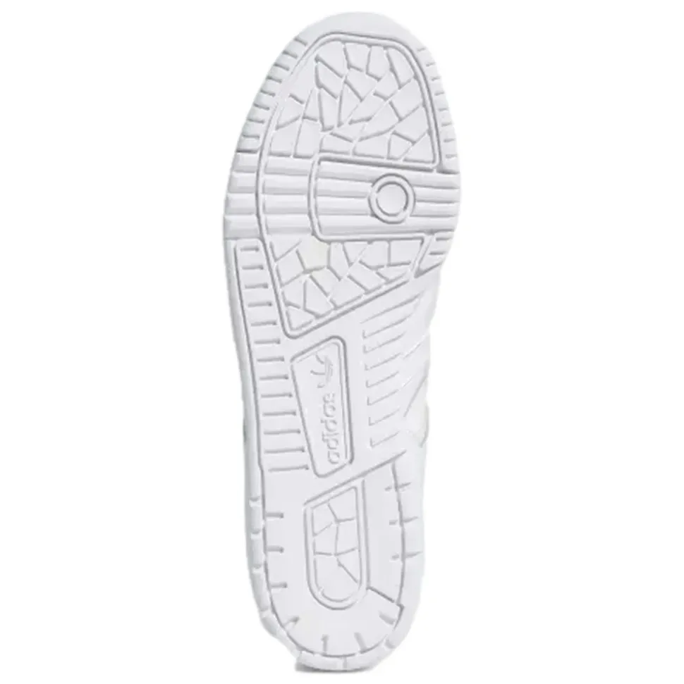 Rivalry Low Sneakers