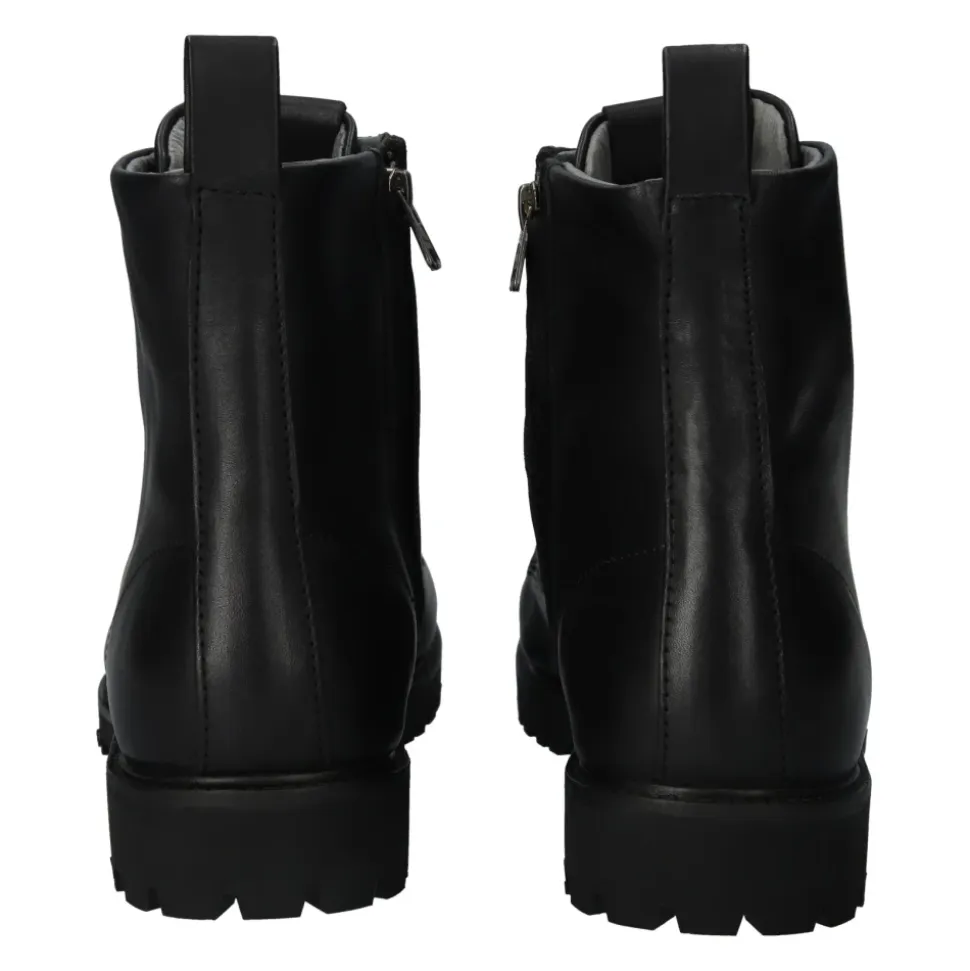 SG33 Lace Up Boots