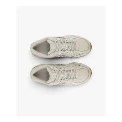 740 Sneaker