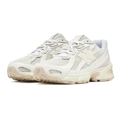 740 Sneakers