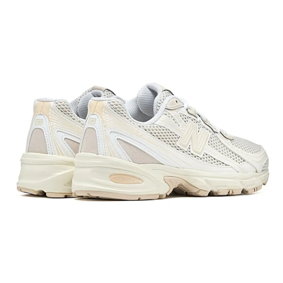 740 Sneakers
