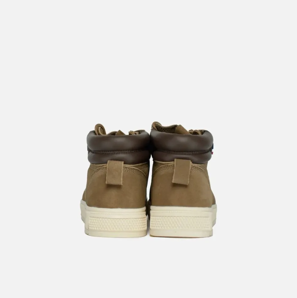 Sneakersy