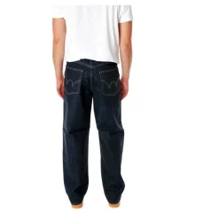 Straight Jeans