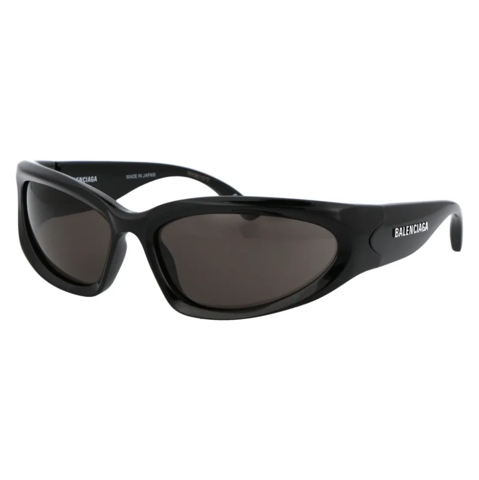 Stylowe okulary przeciwsłoneczne z modelem BB0157S