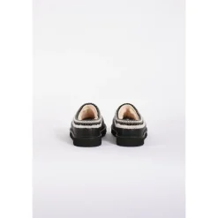 Tasman Slipper