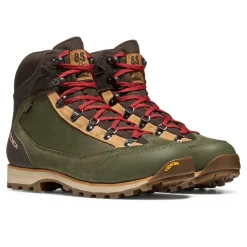 Trekking Boots