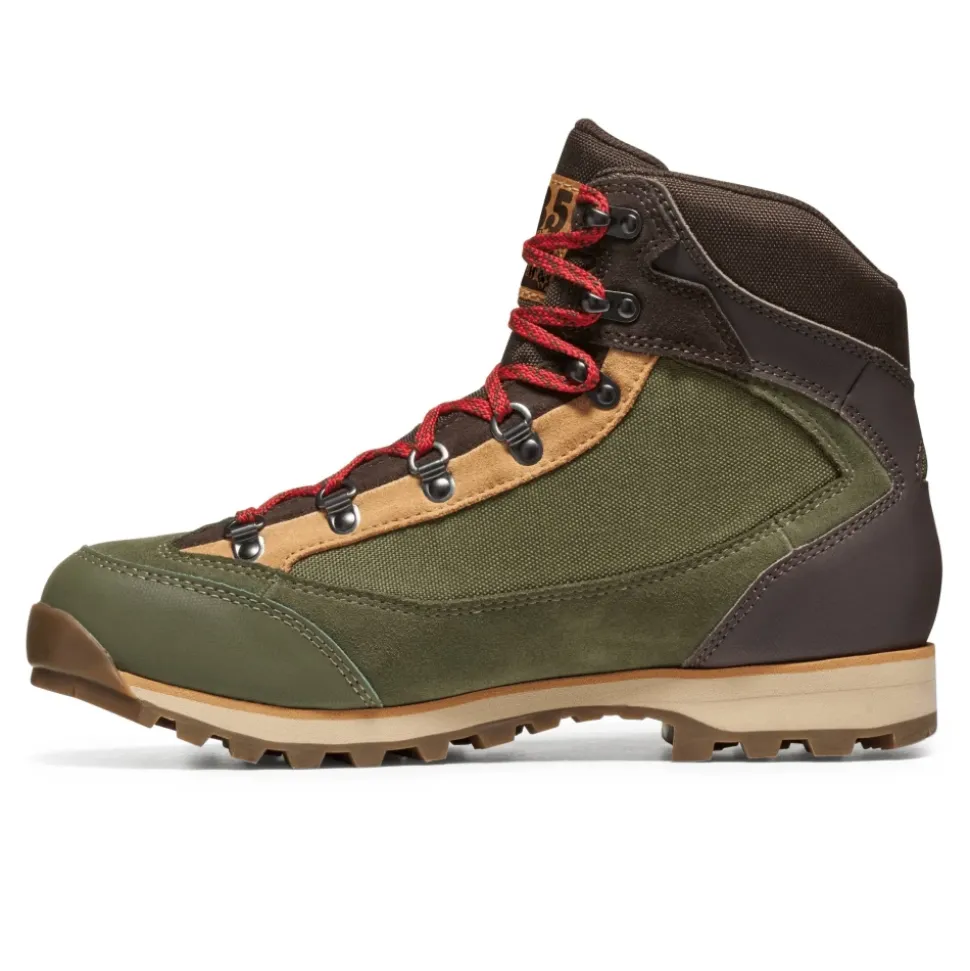 Trekking Boots