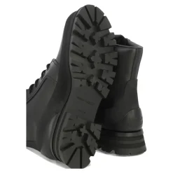 Wander Ankle Boots